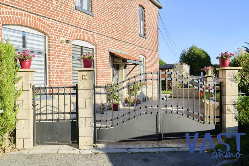 Maison - 185 m² - 8 pièces