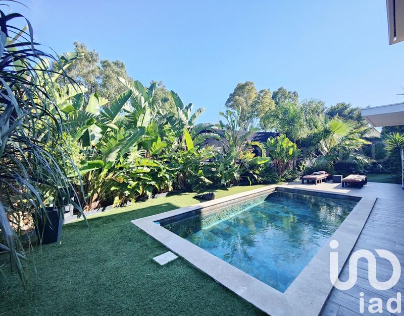 Maison - 94 m² - 5 pièces