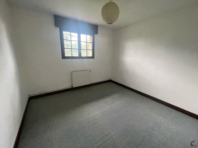 Maison - 178 m² - 8 pièces