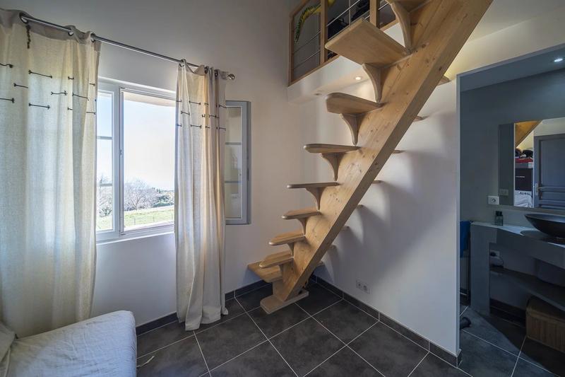 Mas - 220 m² - 6 pièces