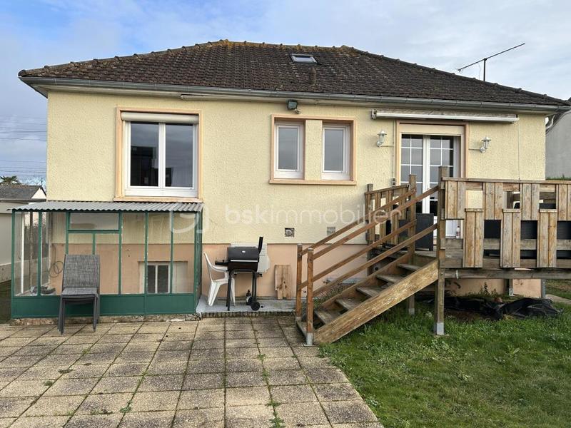 Maison traditionnelle - 65 m² - 4 pièces