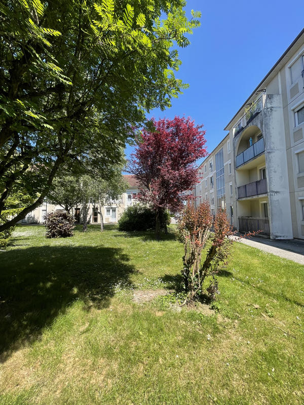 Appartement - 80 m² - 4 pièces