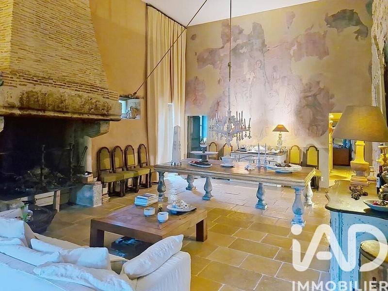 Maison - 195 m² - 6 pièces