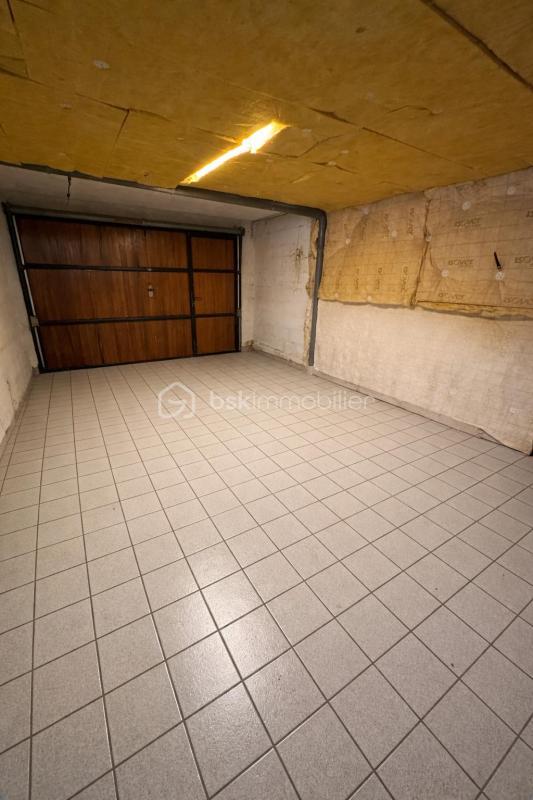 Maison traditionnelle - 160 m² - 8 pièces