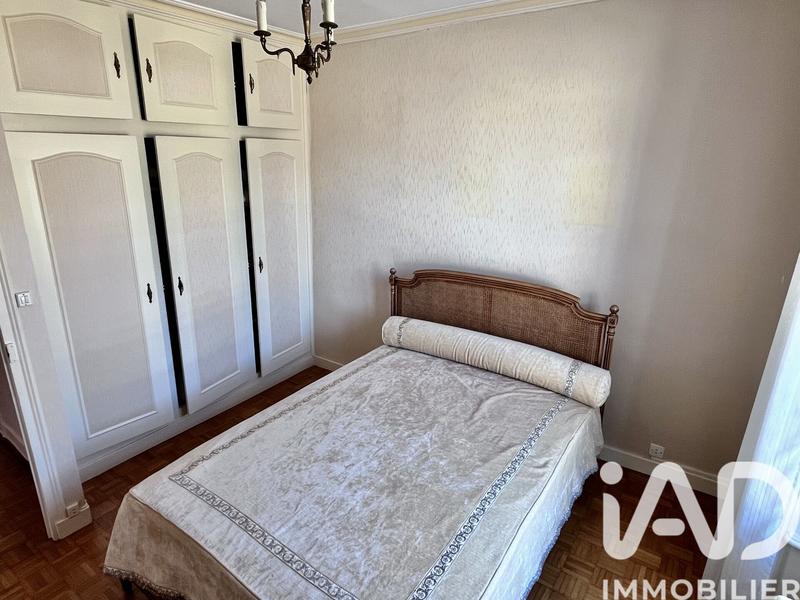 Maison - 217 m² - 6 pièces