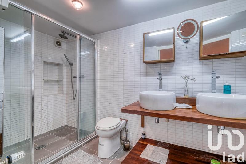 Maison - 431 m² - 9 pièces