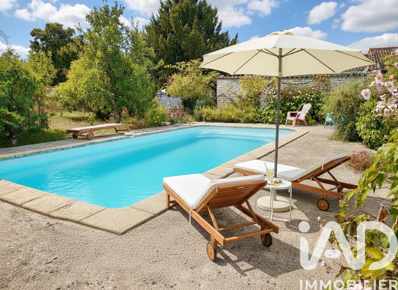 Maison de village - 279 m² - 10 pièces