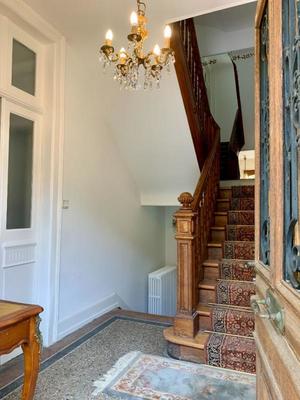 Maison - 217 m² - 8 pièces