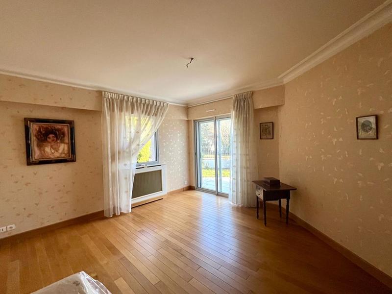 Villa - 230 m² - 8 pièces