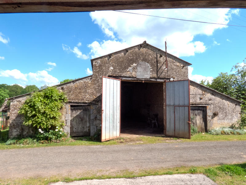 Maison - 240 m² - 3 pièces