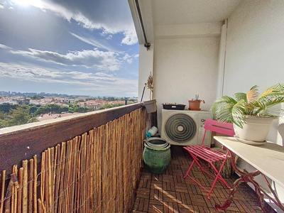 Appartement - 108 m² - 4 pièces