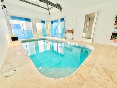 Maison - 190 m² - 7 pièces