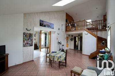 Maison - 159 m² - 6 pièces
