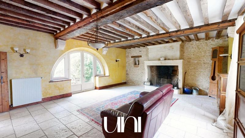 Maison - 225 m² - 7 pièces