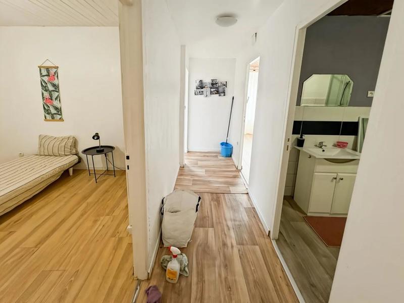 Maison - 2 502 m² - 10 pièces