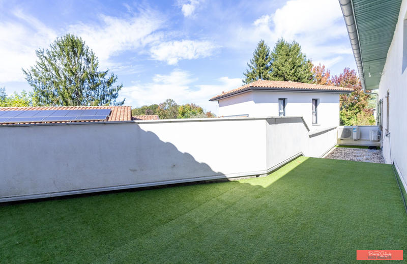 Appartement - 120 m² - 5 pièces