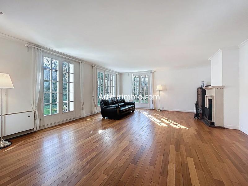 Maison - 168 m² - 7 pièces