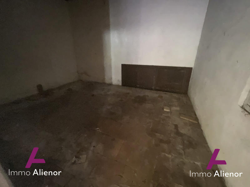 Maison - 290 m² - 11 pièces