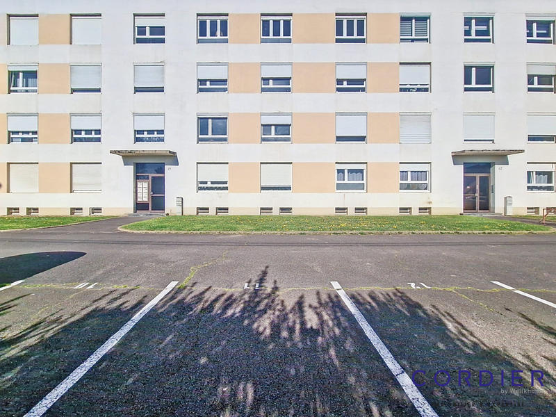 Appartement - 60 m² - 4 pièces