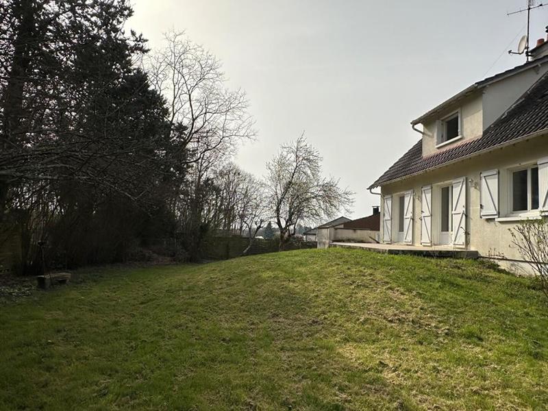 Maison - 110 m² - 6 pièces