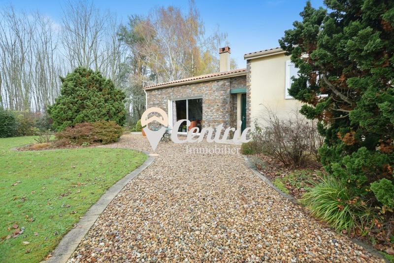 Maison - 144 m² - 5 pièces