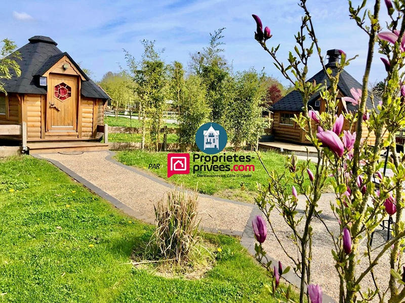 Maison - 263 m² - 8 pièces