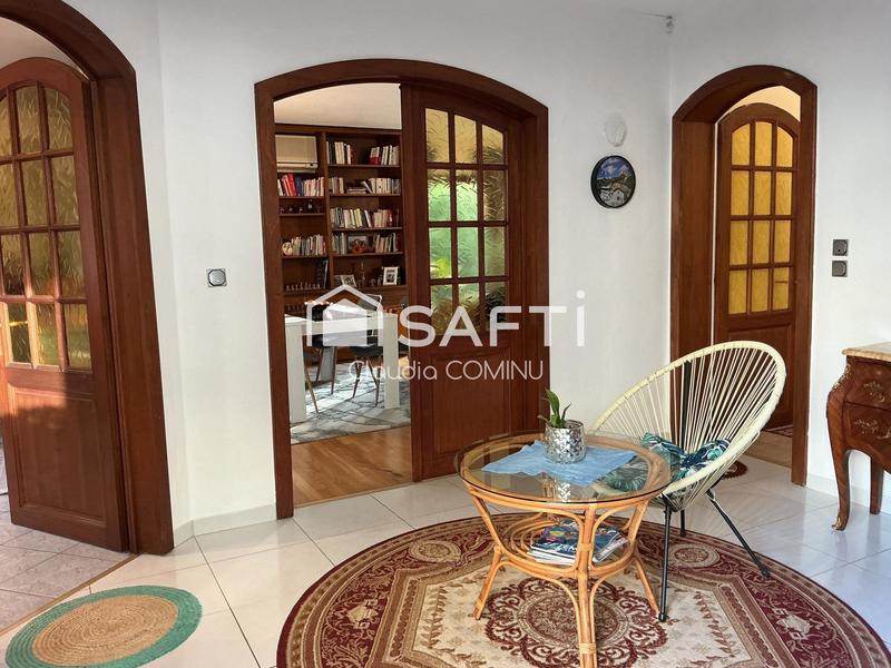 Maison - 183 m² - 7 pièces