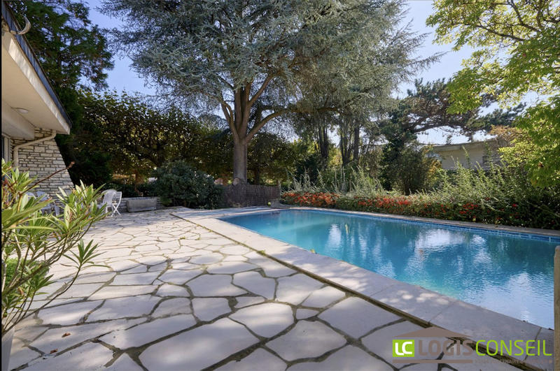 Maison - 172 m² - 7 pièces