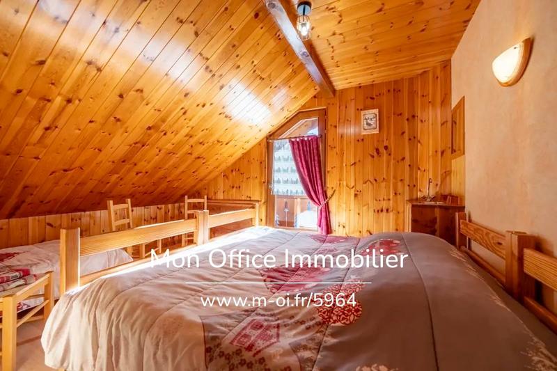 Maison - 122 m² - 7 pièces