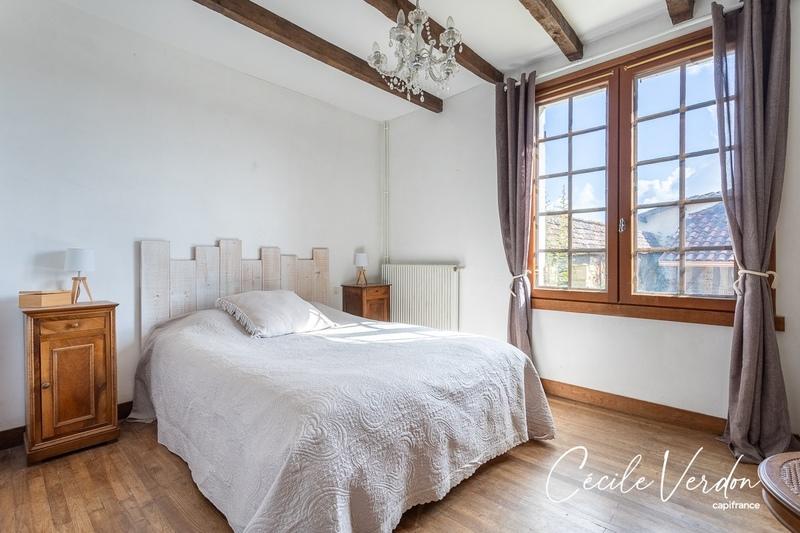 Corps de ferme - 250 m² - 7 pièces