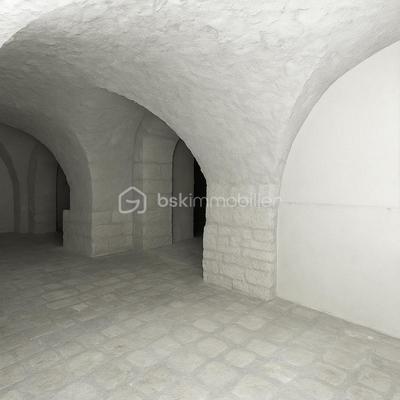 Local commercial - 197 m² - 2 pièces