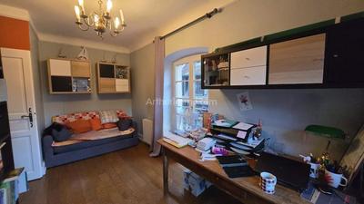 Maison - 243 m² - 11 pièces