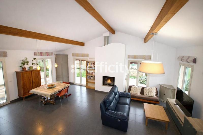 Villa - 146 m² - 8 pièces