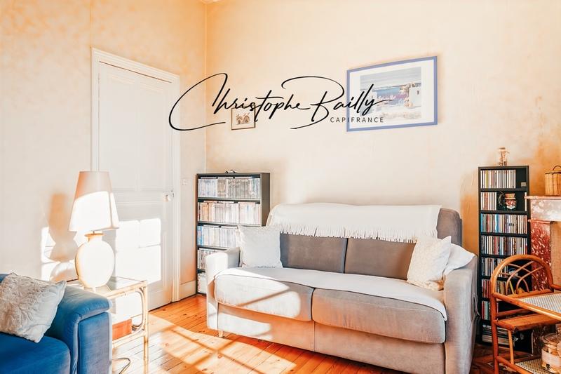 Maison traditionnelle - 101 m² - 6 pièces