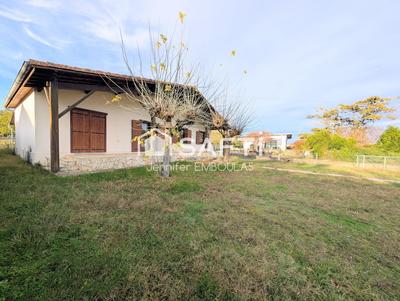 Maison - 104 m² - 5 pièces