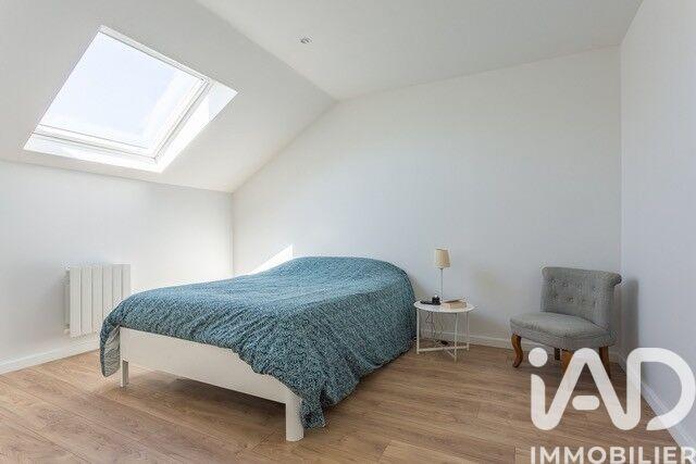 Maison - 200 m² - 6 pièces