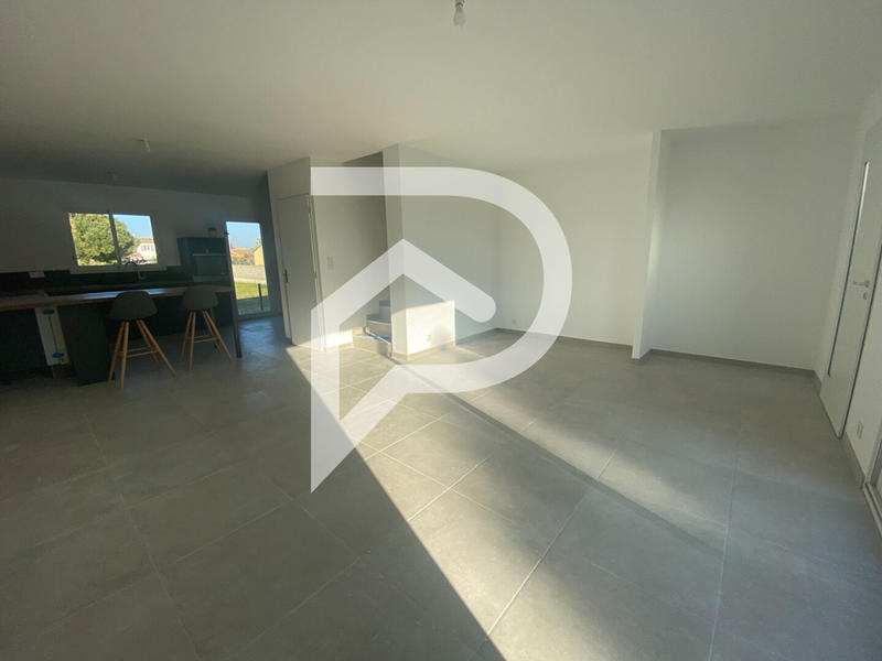 Maison - 93 m² - 4 pièces