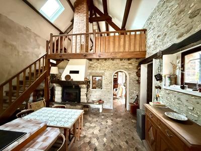 Maison en pierre - 100 m² - 5 pièces