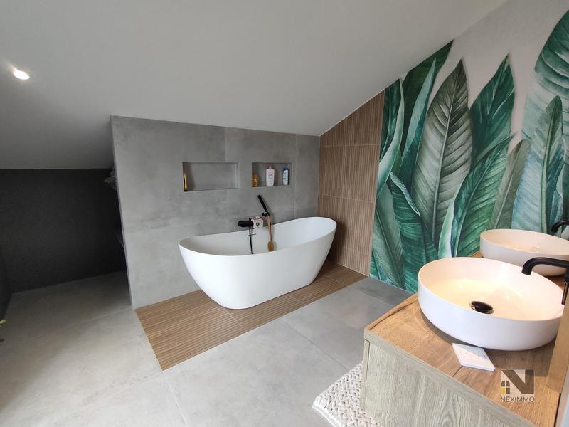 Maison en pierre - 120 m² - 6 pièces