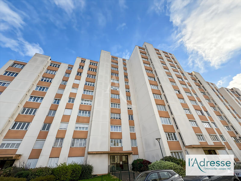 Appartement - 80 m² - 4 pièces