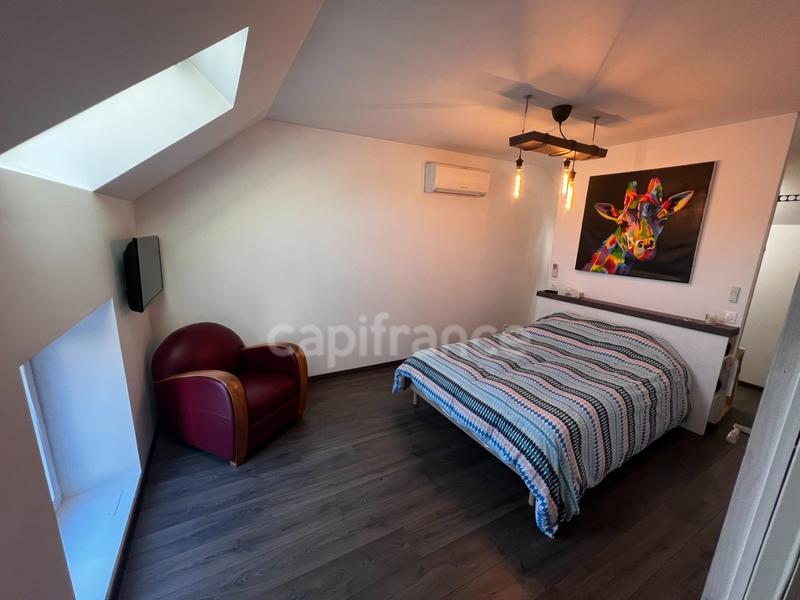 Maison - 167 m² - 7 pièces