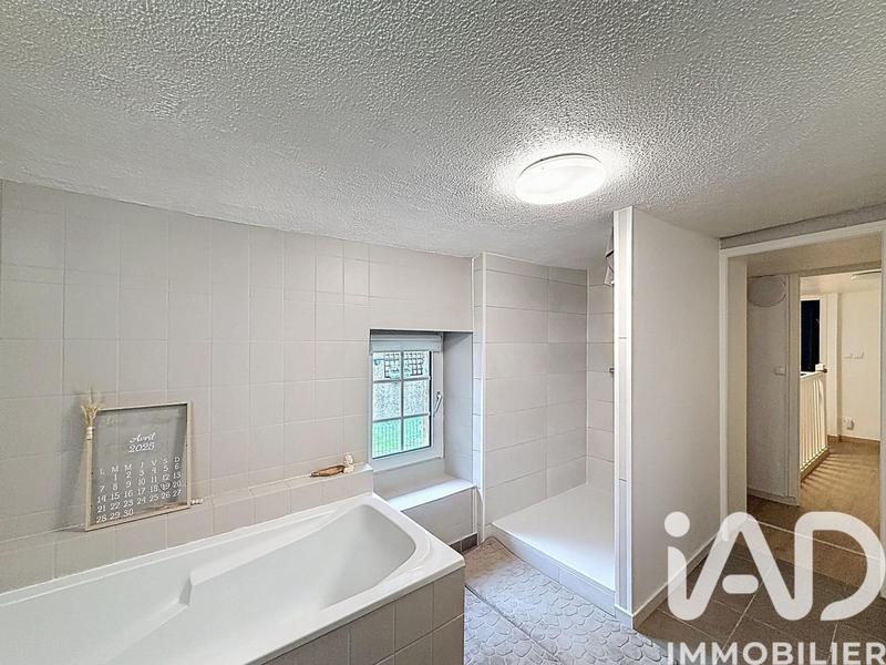 Maison - 193 m² - 6 pièces