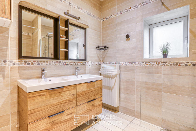 Maison - 223 m² - 10 pièces