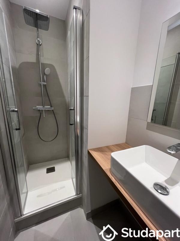 Chambre - 12 m² - 1 pièce