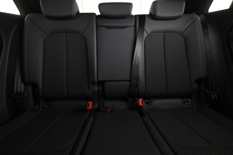 Audi Q3 35 Tfsi s line s tronic 150 ch