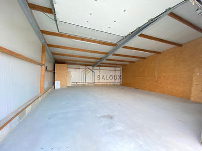 Local d'activité / Entrepôt - 115 m²