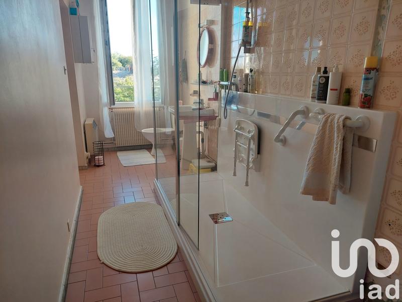 Maison - 212 m² - 7 pièces