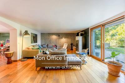 Corps de ferme - 203 m² - 6 pièces