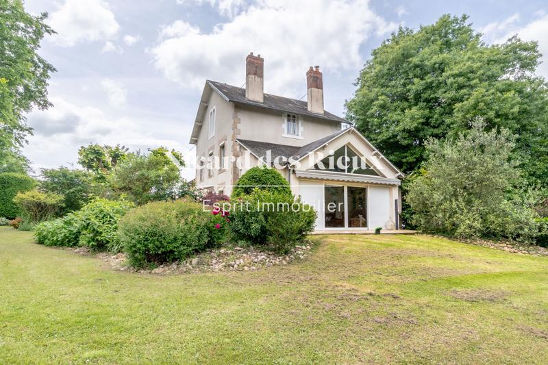 Maison ancienne - 280 m² - 9 pièces