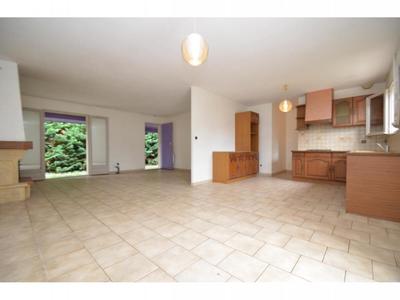 Maison - 94 m² - 5 pièces